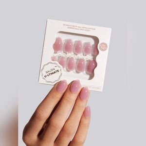 Celebritips Press on nails Misty Rose extra short almond XS NEW